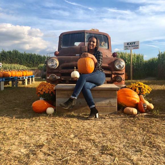 Meet your Posher, Gianni - Picture 1 of 1